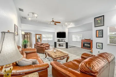 2100 Vernon Place Melbourne FL 32901