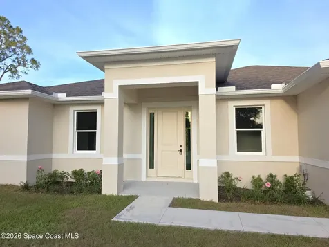 1387 Platt Avenue SW Palm Bay FL 32908