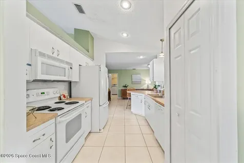 203 Twin Lakes Road Melbourne FL 32901