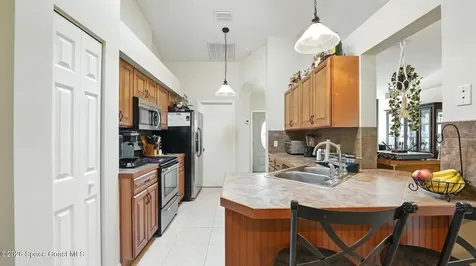 196 Delia Avenue NW Palm Bay FL 32907