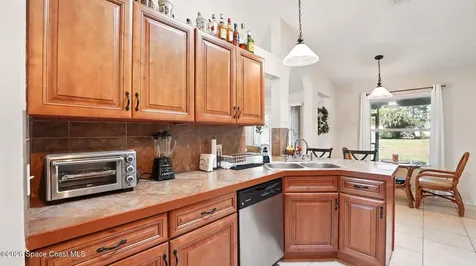 196 Delia Avenue NW Palm Bay FL 32907