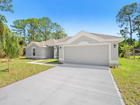 460 Wellwood Street SW Palm Bay FL 32908