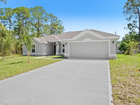 460 Wellwood Street SW Palm Bay FL 32908