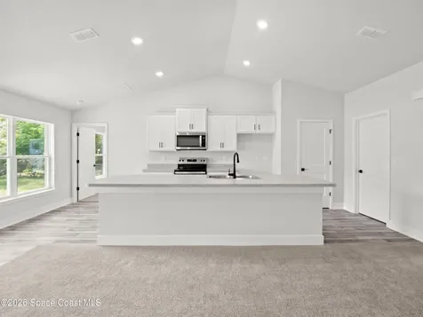 460 Wellwood Street SW Palm Bay FL 32908