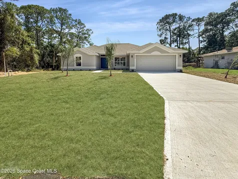 460 Wellwood Street SW Palm Bay FL 32908