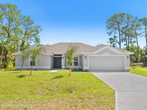 460 Wellwood Street SW Palm Bay FL 32908