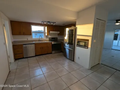 2368 Lakeview Drive Melbourne FL 32935