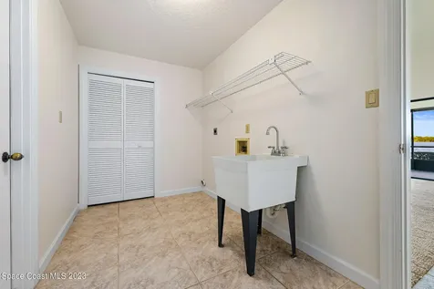 2100 Leeward Lane Merritt Island FL 32953
