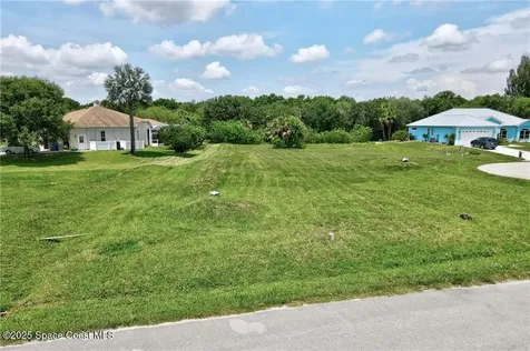 7465 32nd Court Vero Beach FL 32967