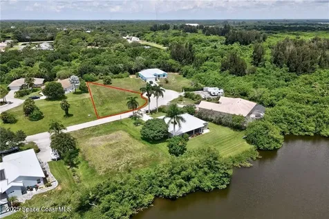 7465 32nd Court Vero Beach FL 32967