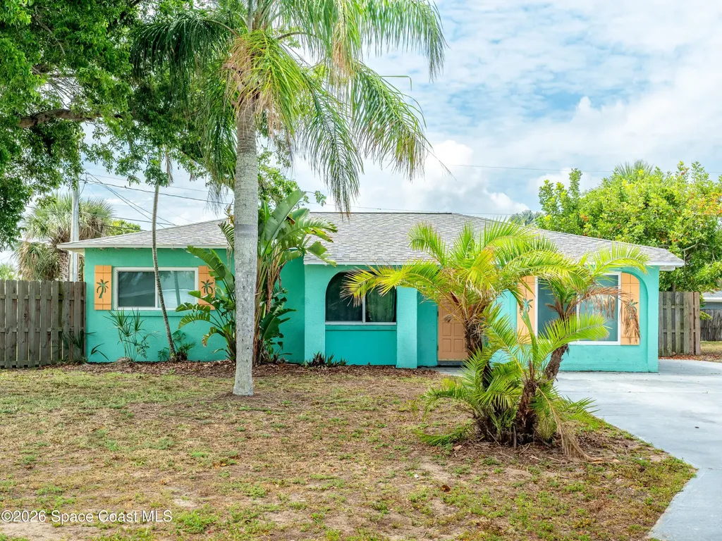 211 Avenida De Paz Indialantic FL 32903