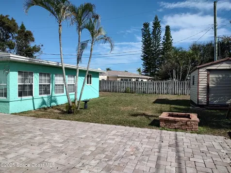 211 Avenida De Paz Indialantic FL 32903