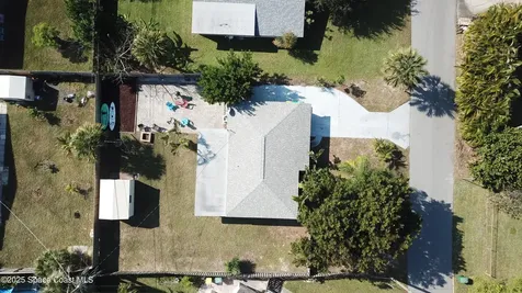 211 Avenida De Paz Indialantic FL 32903