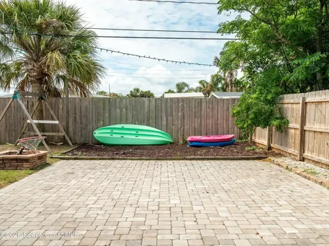 211 Avenida De Paz Indialantic FL 32903