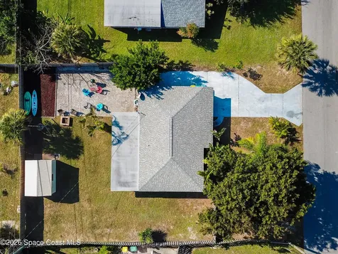 211 Avenida De Paz Indialantic FL 32903