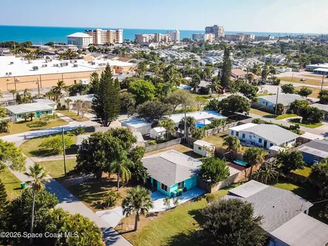 211 Avenida De Paz Indialantic FL 32903