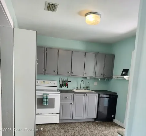211 Avenida De Paz Indialantic FL 32903