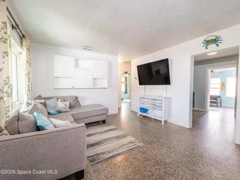 211 Avenida De Paz Indialantic FL 32903