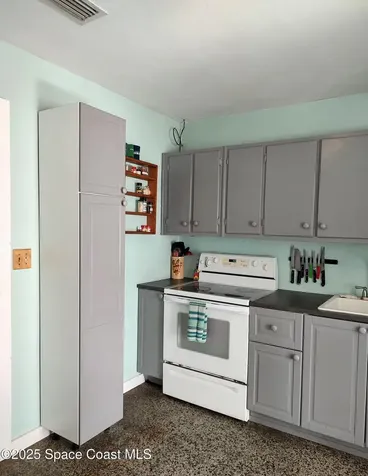 211 Avenida De Paz Indialantic FL 32903