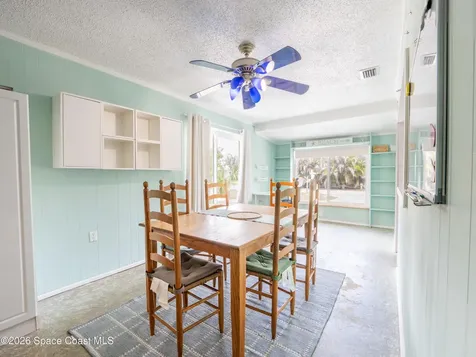 211 Avenida De Paz Indialantic FL 32903