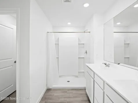 1668 Colebrook Circle SW Palm Bay FL 32908