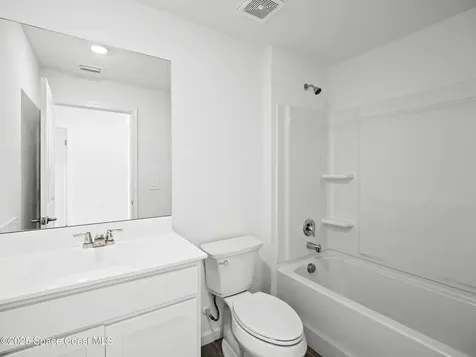 1668 Colebrook Circle SW Palm Bay FL 32908