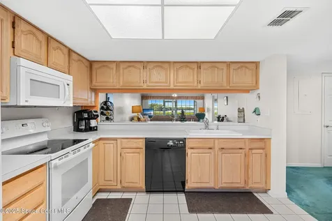 630 S Brevard Avenue Cocoa Beach FL 32931