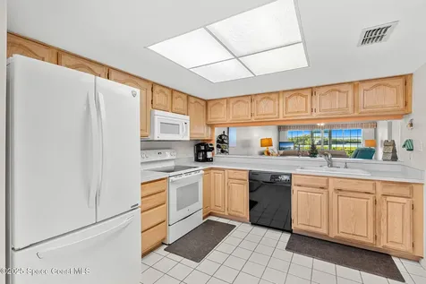 630 S Brevard Avenue Cocoa Beach FL 32931