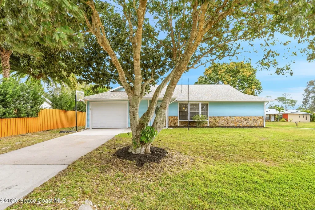 1121 Clearmont Street Sebastian FL 32958