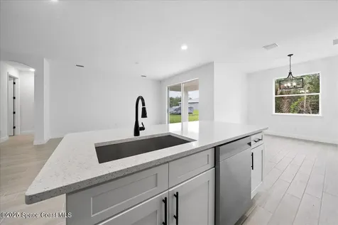 2139 Sans Souci Avenue SE Palm Bay FL 32909