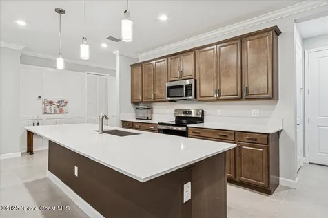 484 Veridian Circle NW Palm Bay FL 32907