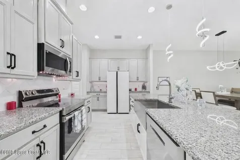 2940 Avalonia Drive Melbourne FL 32940