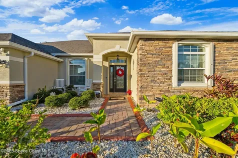 467 Easton Forest Circle SE Palm Bay FL 32909