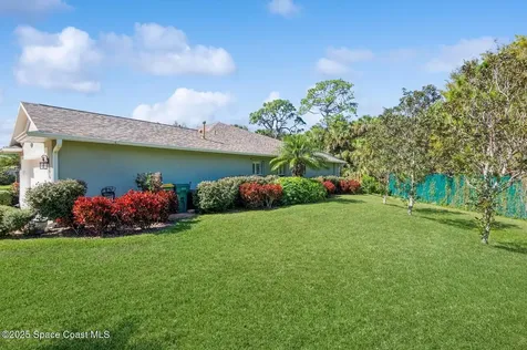 8018 Kingswood Way Melbourne FL 32940
