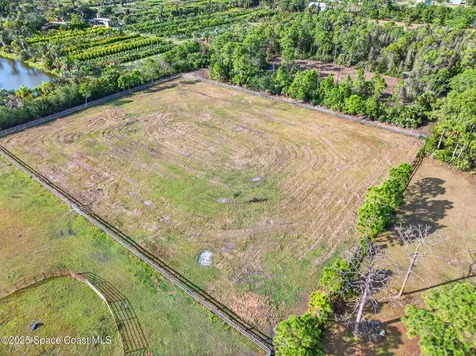 2740 Waring Lane S Malabar FL 32950