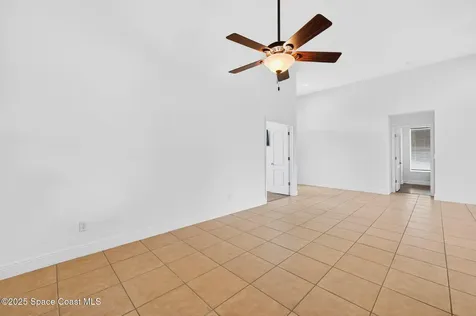2740 Waring Lane S Malabar FL 32950