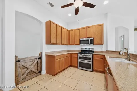 2740 Waring Lane S Malabar FL 32950