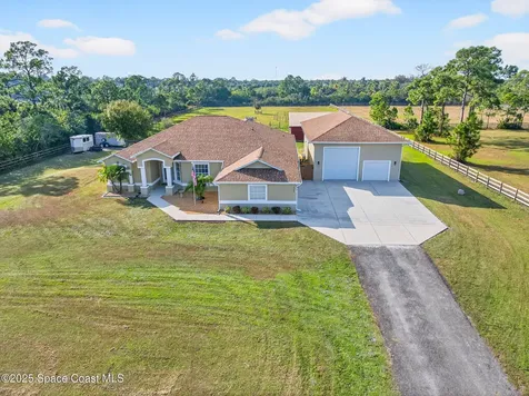 2740 Waring Lane S Malabar FL 32950