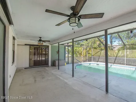 124 Hinchman Avenue Sebastian FL 32958
