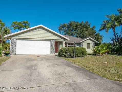 124 Hinchman Avenue Sebastian FL 32958