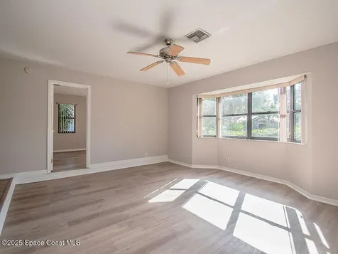 124 Hinchman Avenue Sebastian FL 32958