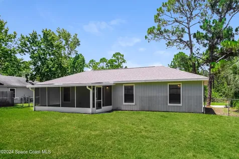 410 La Coco Street SW Palm Bay FL 32908