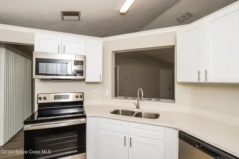 410 La Coco Street SW Palm Bay FL 32908