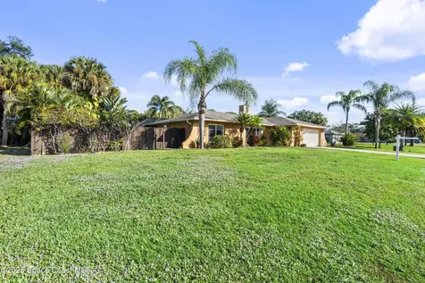 187 Naylor Street NE Palm Bay FL 32907