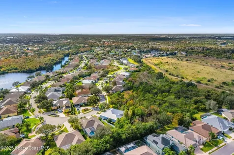 943 Carriage Hill Road Melbourne FL 32940