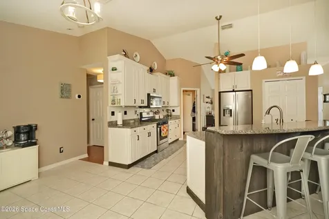 6042 Newbury Circle Melbourne FL 32940