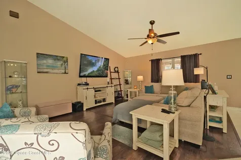 6042 Newbury Circle Melbourne FL 32940