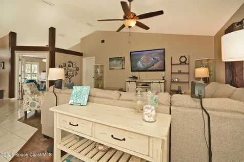 6042 Newbury Circle Melbourne FL 32940