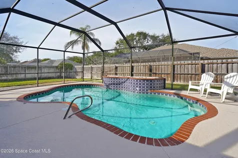 6042 Newbury Circle Melbourne FL 32940