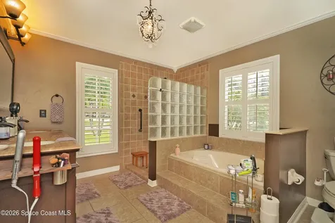 6042 Newbury Circle Melbourne FL 32940